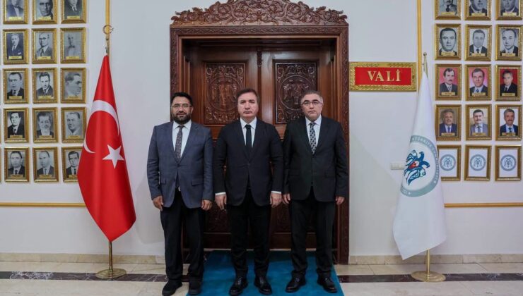 Erzincan Valisi Aydoğdu, Diyarbakır ve Erzincan’a atanan müftüleri kabul etti