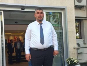 Eski ilçe başkanı evinde vurulmuş halde bulundu! Durumu kritik