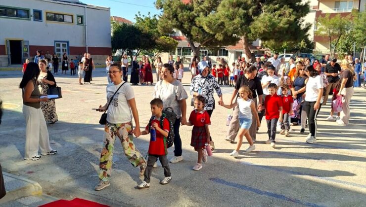 Gelibolu’da minik öğrenciler okula uyum etkinliğiyle başladı
