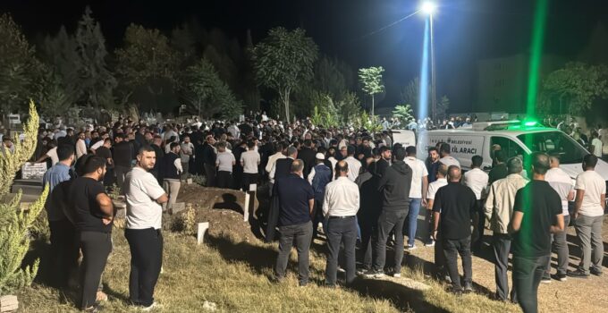 Hafif ticari aracın çarptığı bisikletli Ayşegül hayatını kaybetti