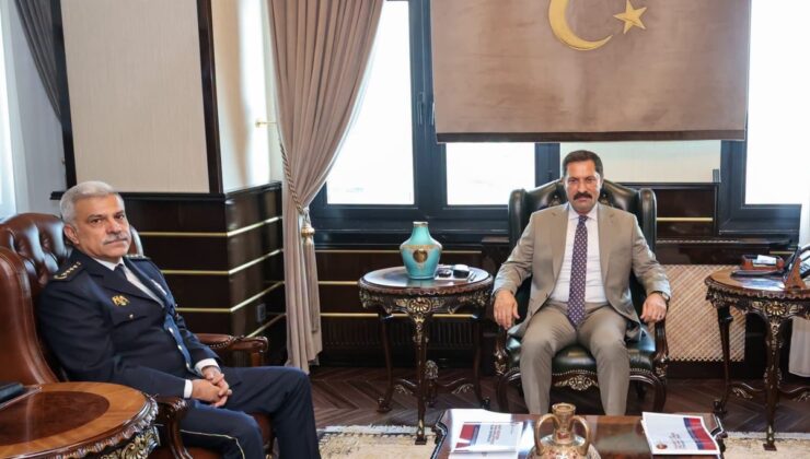 Hatay Valisi Masatlı, yeni İl Emniyet Müdürü Özen’e başarılar diledi