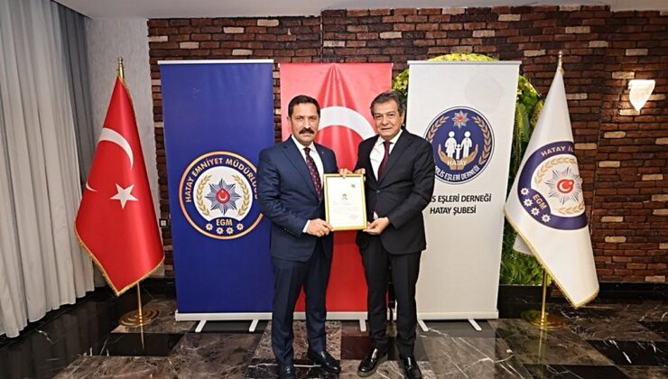 Hatay’da Vali Masatlı, yeni göreve atanan Rüştü Yılmaz’a veda yemeğinde teşekkür etti