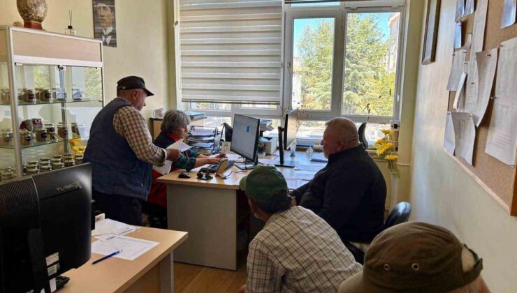 İhsaniye’de İlçe Tarım personeli 2026 beyan doğrulaması yapıyor