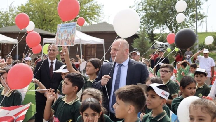 İl Milli Eğitim Müdürlüğü Gazze’deki çocuklar için uçurtma etkinliği düzenledi