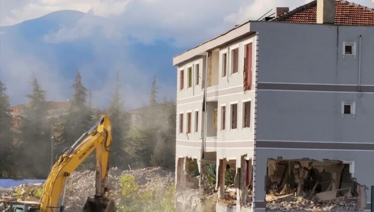 İnegöl’de tüm binalar tarandı, 7 konut, 2 sanayi bölgesi projeleri bakanlığa sunuldu