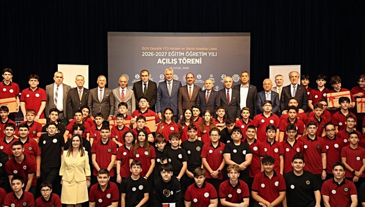 İSOV Dinçkök YTÜ MTAL’in 2026-2027 dönemi açılışında 33 öğrenciye bilgisayar verildi