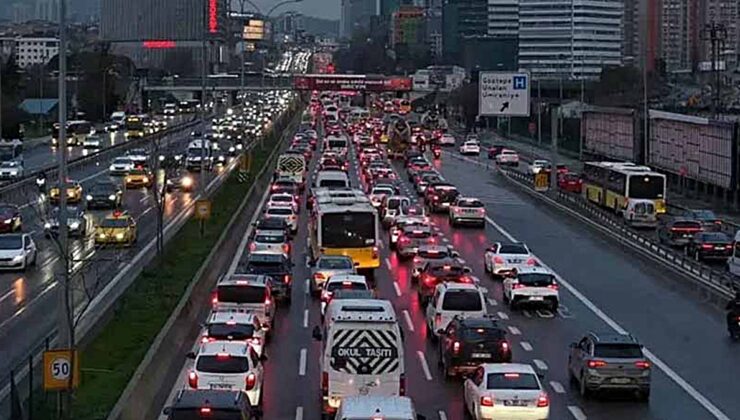 İstanbul’da trafik sıkışıklığının yıllık maliyeti 10 milyar dolara ulaştı