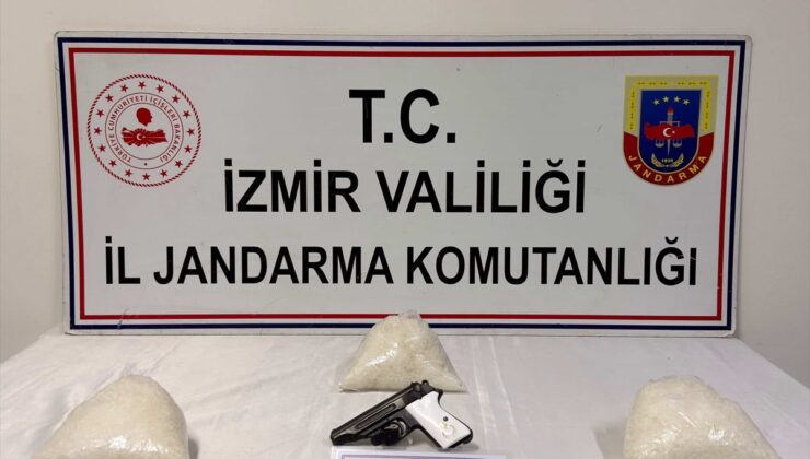 İzmir’de 3 kilogram uyuşturucu ele geçirildi