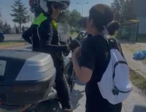 Kayseri’de Polis Ekipleri KPSS’ye Geç Kalan Adayları Sınava Yetiştirdi