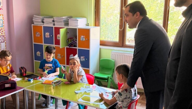 Keban Kaymakamı Onur, 4-6 Yaş Kur’an Kursu’nda miniklerle buluştu