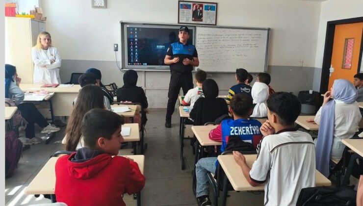 Kilis’te Mehmet Keçik Ortaokulu öğrencileri polislerle rol model etkinliğinde buluştu