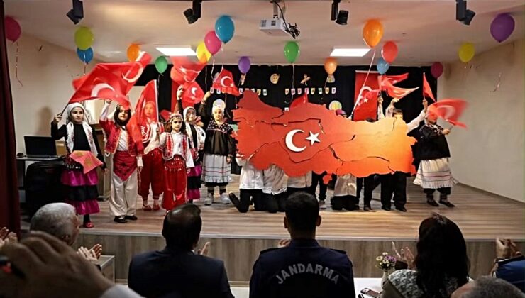 Kırıkkale Bahşılı’da İlköğretim Haftası Atatürk İlkokulu’nda törenle kutlandı