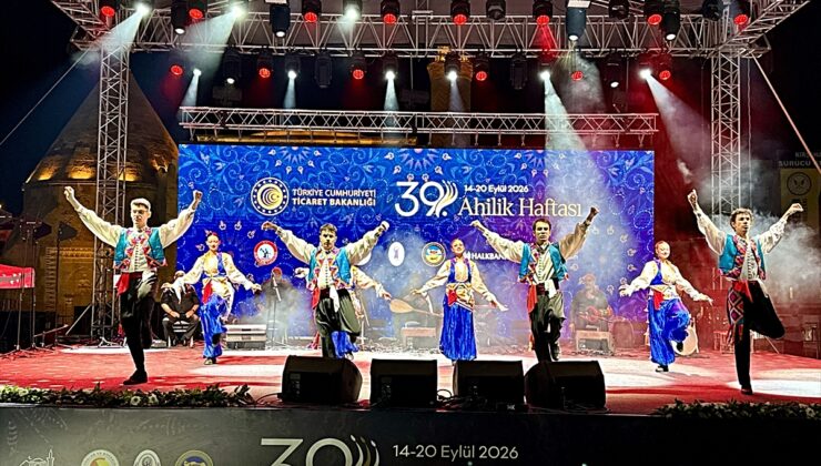 Kırşehir’de 39. Ahilik Haftası kapsamında halk konseri düzenlendi