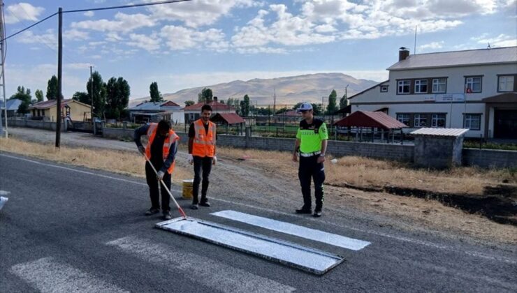 Malazgirt’te Okul ve Yaya Geçitleri Yenilendi