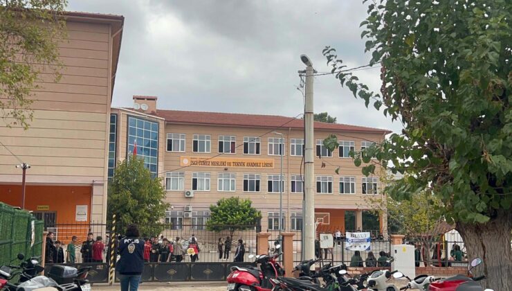 Manisa Turgutlu’da 11 öğrencinin yaralandığı okulda eğitime yeniden başlandı