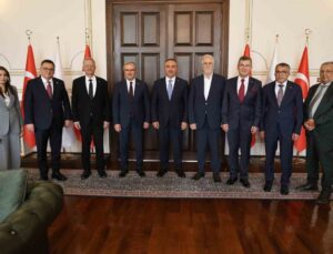 Memet Aslan, Çorlu’daki OSBÜK toplantısında 23 OSB’nin sorunlarını değerlendirdi