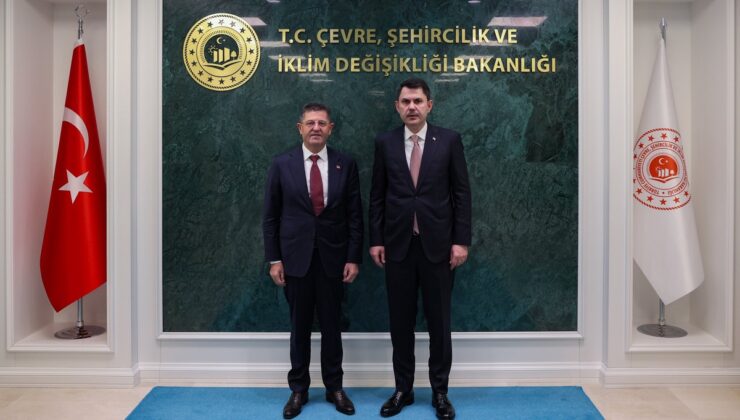 Murat Kurum, Çekmeköy Belediye Başkanı Çerkez ile kentsel dönüşümü görüştü
