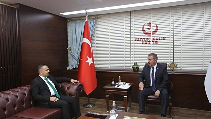 Mustafa Destici, Beydili Türkmen Derneği Başkanı Ahmet Ağca ile görüştü