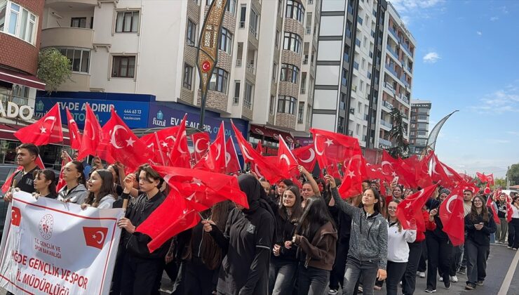 Niğde’de Gaziler Günü dolayısıyla yürüyüş düzenlendi