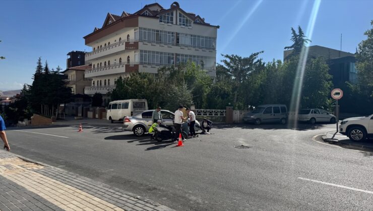 Niğde’de otomobille motosikletin çarpıştığı kazada 1 kişi yaralandı