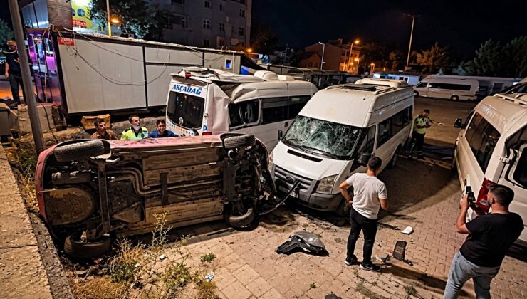 Otomobil otoparka uçtu, sürücü yaralandı