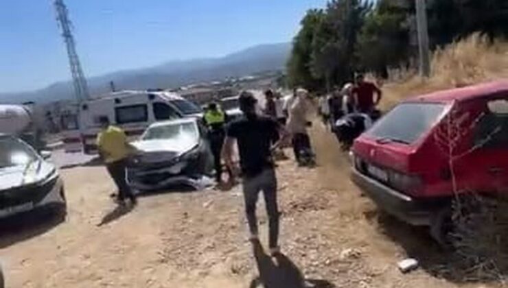 Otomobiller çarpıştı; 2’si çocuk, 6 yaralı
