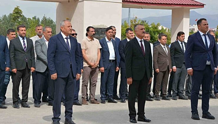 Patnos’ta İlköğretim Haftası çelenk töreni ve etkinliklerle kutlandı