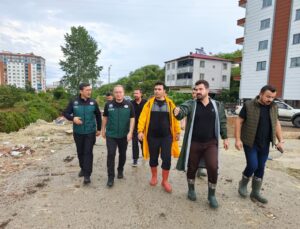 Piraziz’de Sağanak Yolları Vurdu