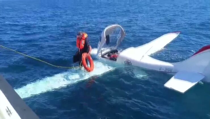 Rize’de denize acil iniş yapan özel uçaktaki 2 kişi kurtarıldı