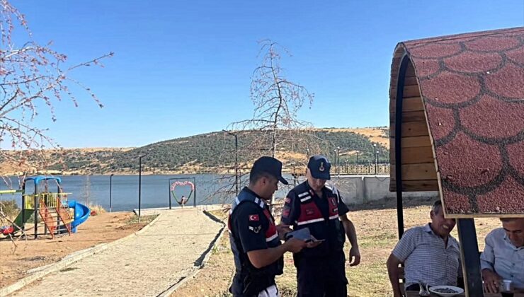Sandıklı’da jandarma denetiminde 320 kişi sorgulandı, 5 bin lira ceza uygulandı