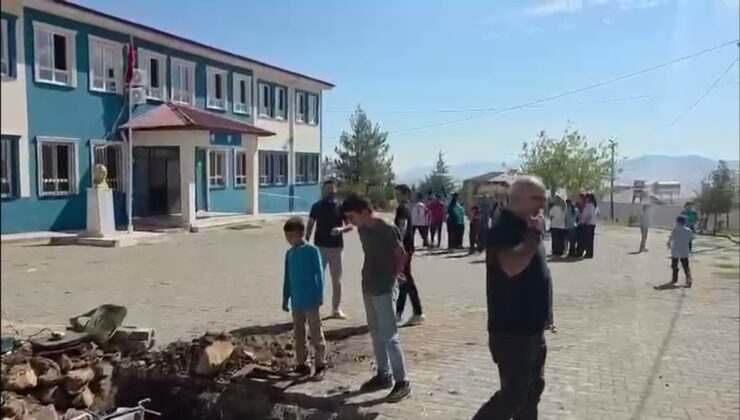 Şanlıurfa Karaköprü merkezli 5,4’lük deprem Adıyaman’da panik yarattı