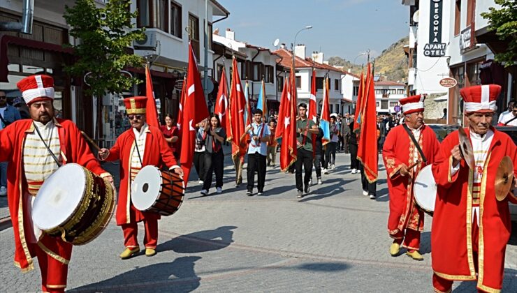 Sivrihisar’da kurtuluş kutlamaları 105. Yıl Zafer Yürüyüşü’yle başladı