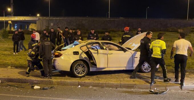 Takla atan otomobildeki 4 kişi yaralandı