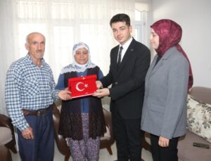 Taşova Kaymakamı Bayram’dan şehit ailesine ziyaret