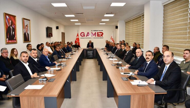 Tekirdağ’da sahipsiz hayvan çalışmaları Vali Soytürk başkanlığında değerlendirildi