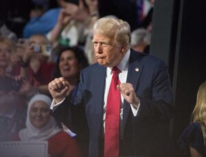 Trump’tan kendi seçmenlerine olay sözler! “Oy kullanmazsanız…”