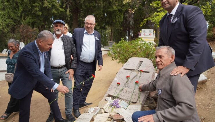 Tuncel Kurtiz için Çamlıbel’de 13’üncü yıl anması düzenlendi