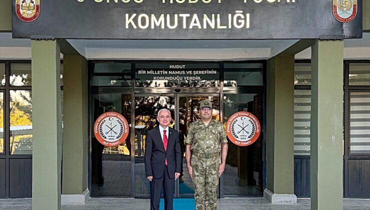 Vali Turan, 9. Hudut Tugay Komutanı Tuğgeneral Aydoğdu’yu ziyaret etti