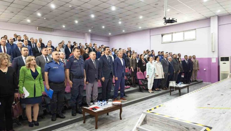 Yunusemre Kaymakamı Cantürk başkanlığında okul güvenliği toplantısı yapıldı