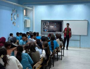 Adıyaman Besni’de velilere kumar bağımlılığı, öğrencilere teknoloji eğitimi verildi