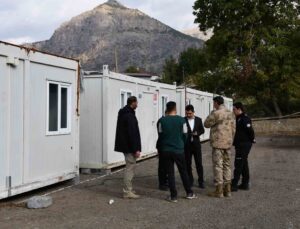 AFAD Beytüşşebap’ta selzedeler için 30 ailelik konteyner kent kurdu