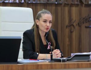AK Parti’ye geçeceği konuşulan CHP’li Başkanvekili sessizliğini bozdu: CHP çatısı altında siyaset yapıyorum