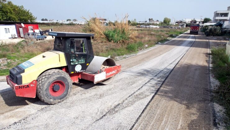 Akdeniz Belediyesi Camili ve Kazanlı mahallelerinde asfalt yama yaptı