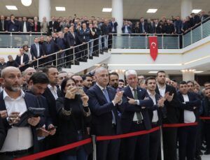 Akgün Altuğ, SATSO başkanlığına yeniden seçilerek üst üste üçüncü kez görev yapacak