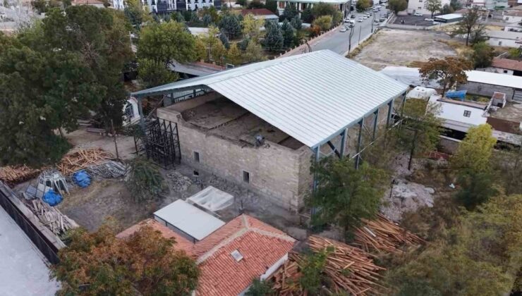Aksaray Eskil’de tarihi Ulu Cami yaklaşık 7 yıldır ibadete kapalı tutuluyor