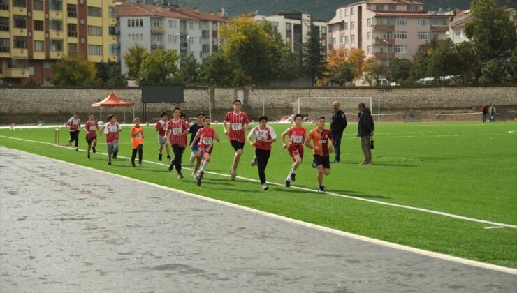Akşehir’de Zekai Baloğlu Atletizm Yarışması’nda 42 sporcu madalya aldı