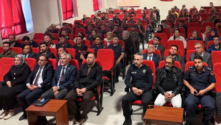 Akseki’de kamu personeline YEDAM’dan bağımlılığa yaklaşım sunumu yapıldı