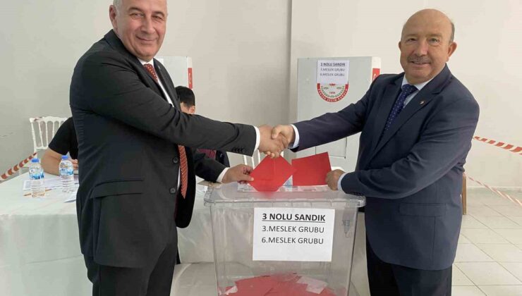 Alaşehir TSO başkanlığına 568 oyunun tamamını alan Hüseyin Öztürk seçildi