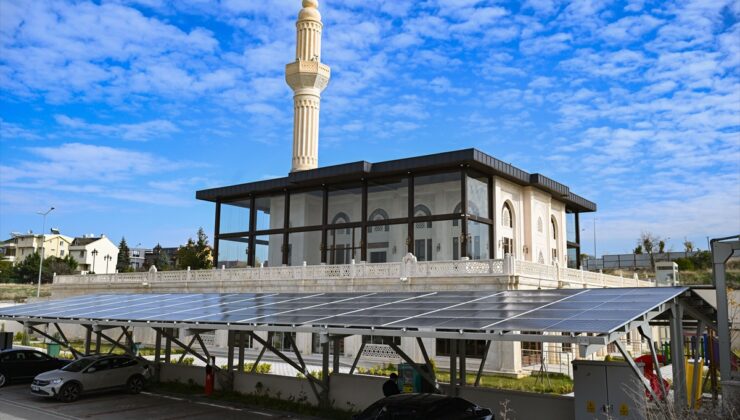 Ankara Çankaya’da Süleyman Bölünmez Camisi güneş panelleriyle faturayı sıfırladı