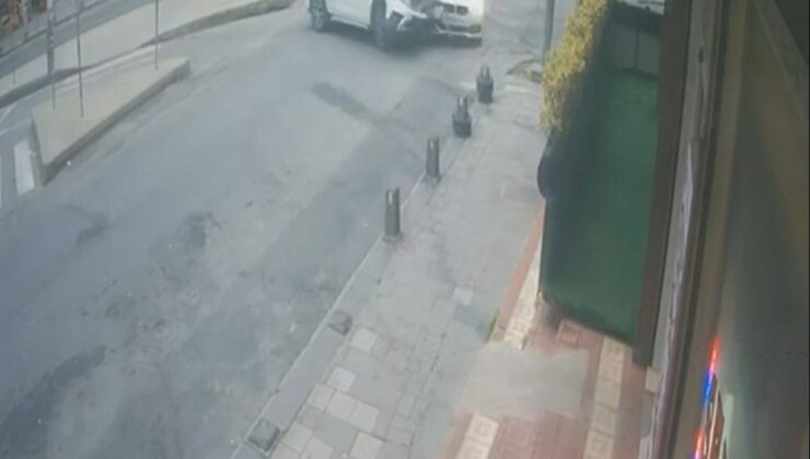 Arnavutköy’de iki otomobil çarpıştı, 1 kişi hafif yaralandı; kazayı kamera kaydetti